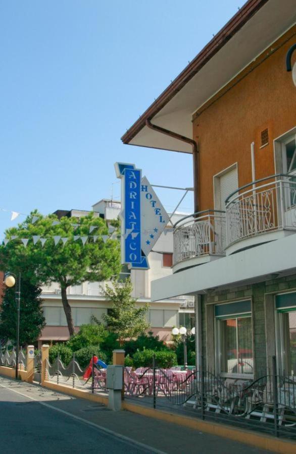 Hotel Adriatico Bellaria-Igea Marina Exterior photo